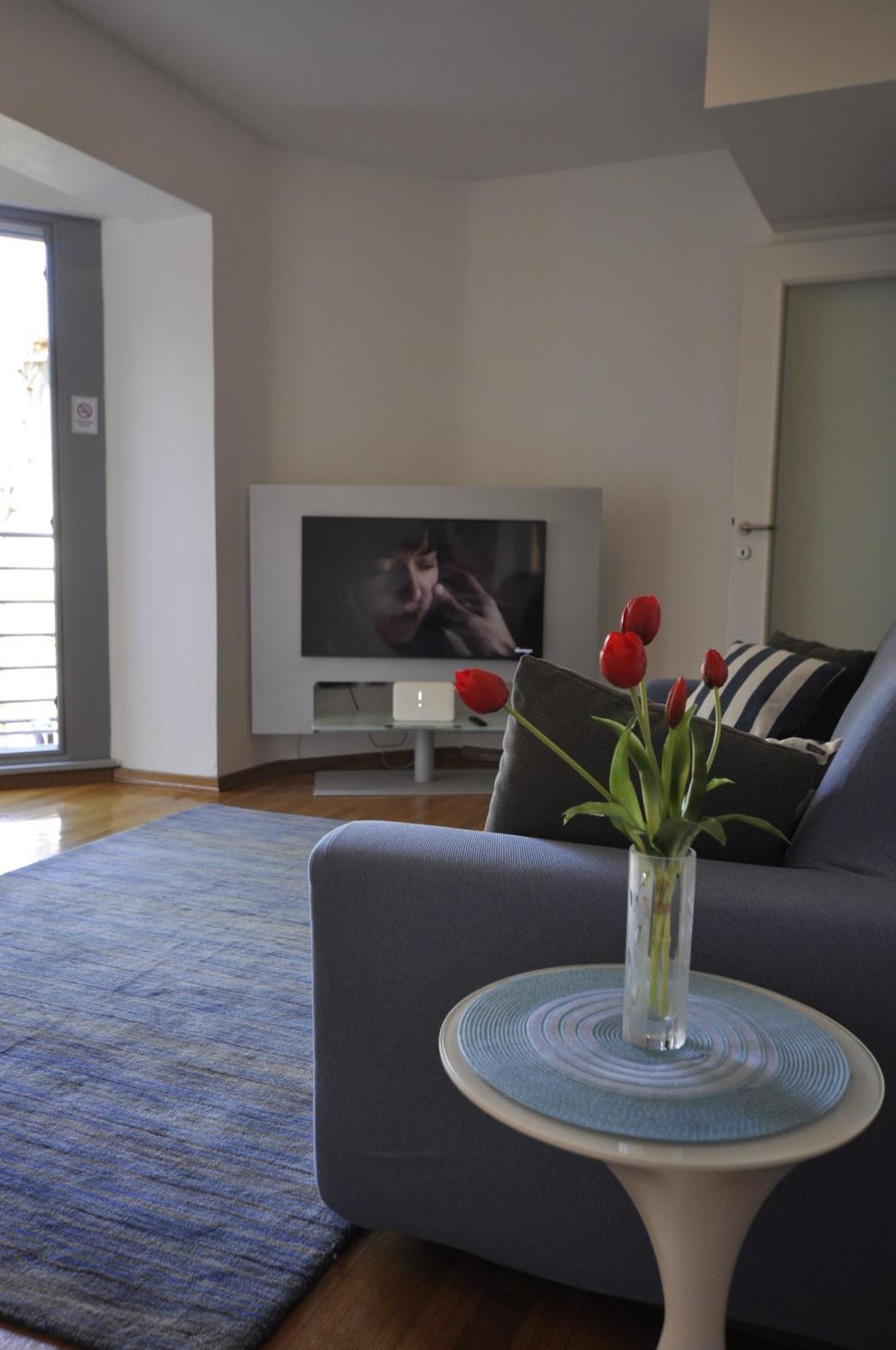 Alessia Apartments-Top Location And Garage Parking 로비니 외부 사진