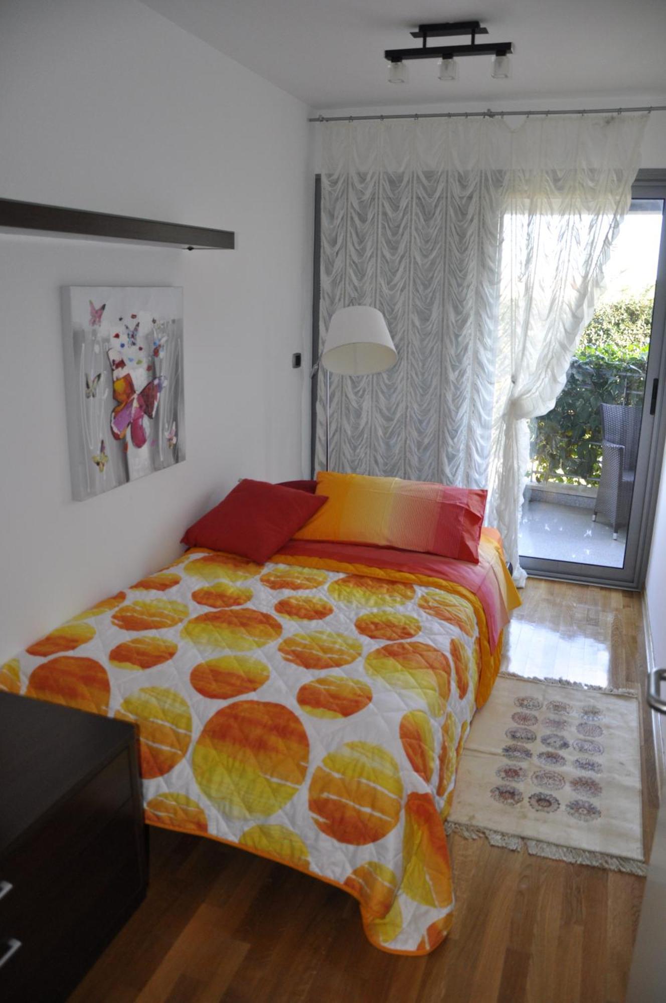 Alessia Apartments-Top Location And Garage Parking 로비니 외부 사진